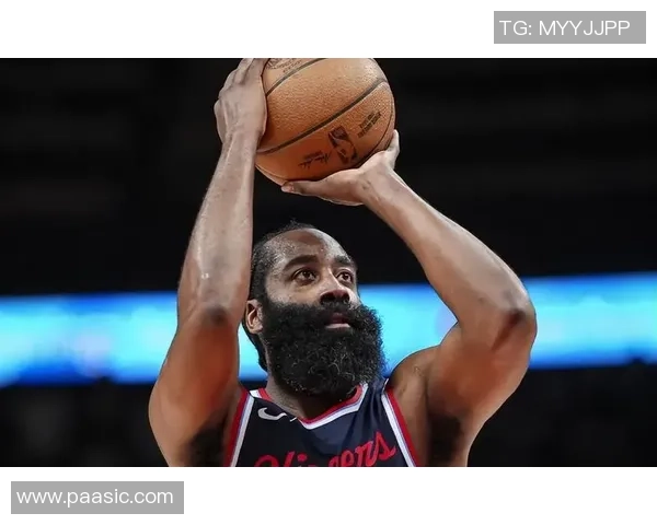 2013年NBA季后赛快船与灰熊激战回顾精彩瞬间与关键时刻分析